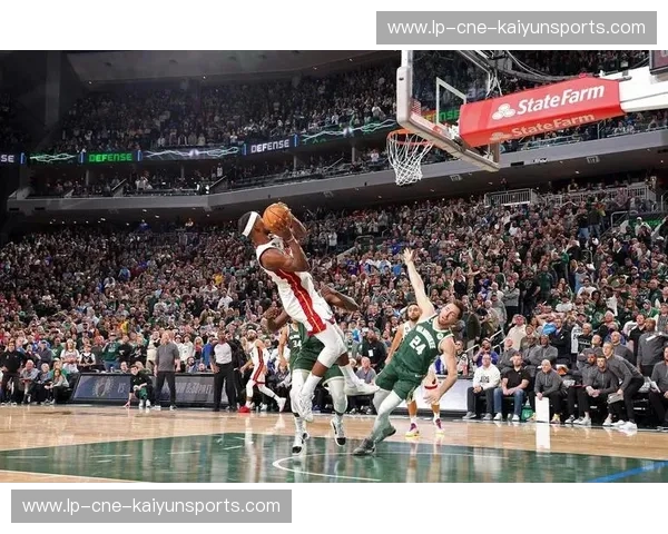 紫金之巅对决南海岸硬汉：今日湖人vs热火比赛直播地址，不可错过的巅峰激战！